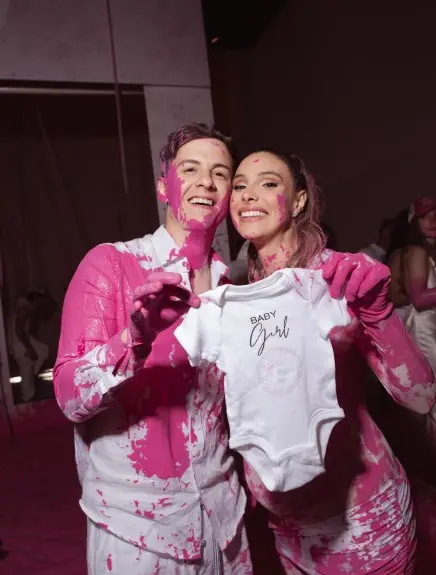 "Me asusté" Lele Pons tras caída durante la revelación del sexo de su bebé