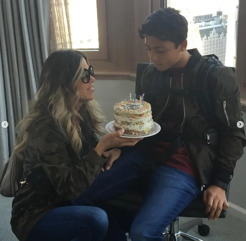 Así celebra Ximena Duque los 21 años de su hijo Cristan