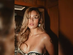 El mensaje de Karol G a los artistas «Tu valor no se mide en likes»