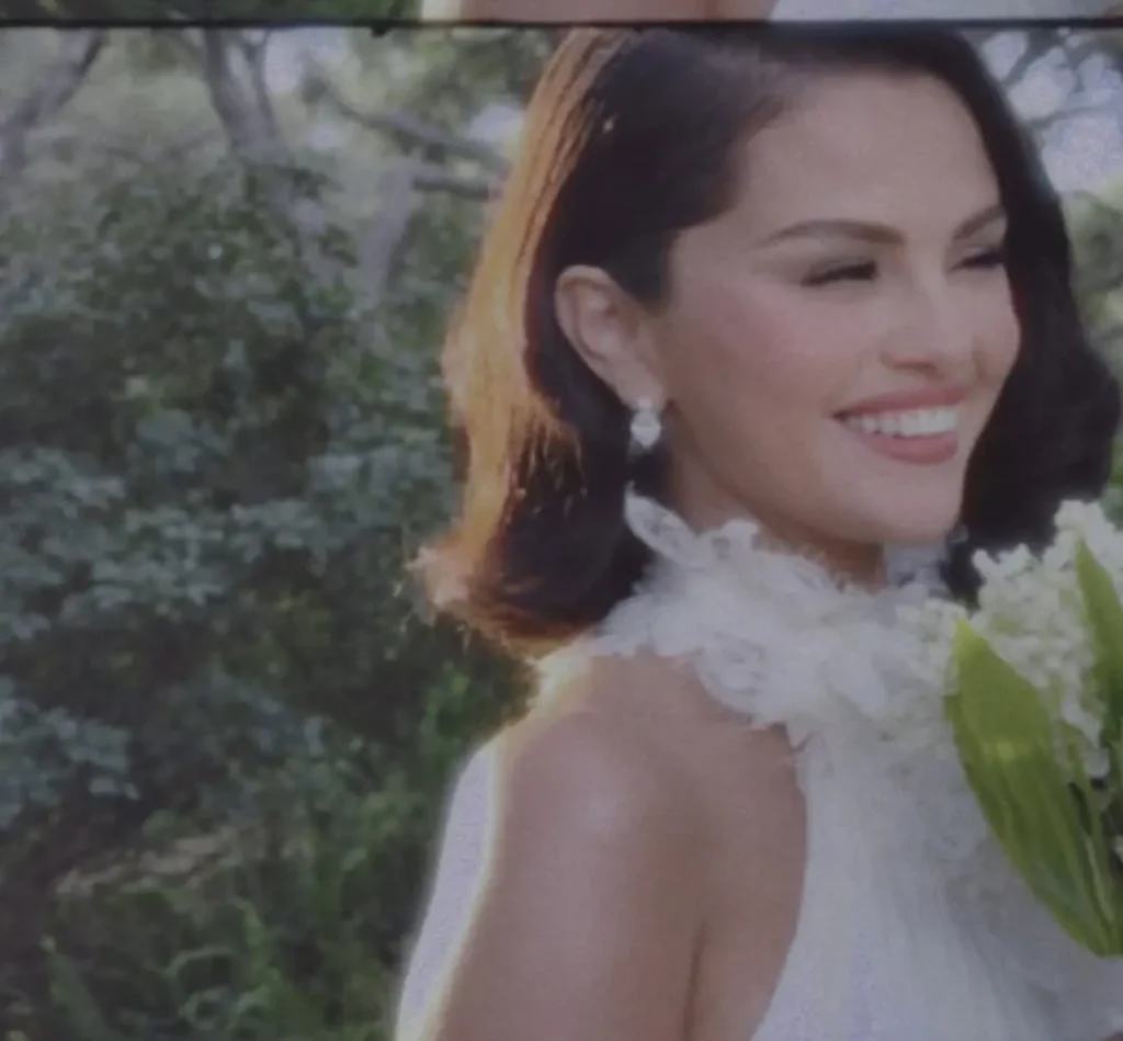 Así fue la romántica boda de Selena Gómez 6 Así fue la romántica boda de Selena Gómez