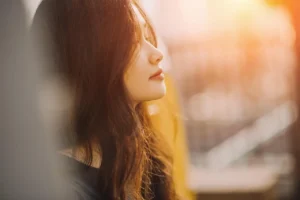 Aprende a proteger tu cabello de la contaminación y el sol