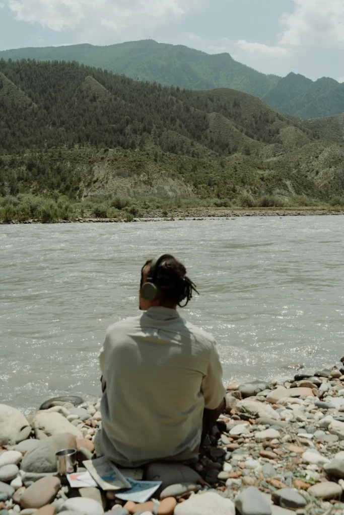 ¿Por qué escuchar música beneficia tu bienestar emocional? 4 ¿Por qué escuchar música beneficia tu bienestar emocional?