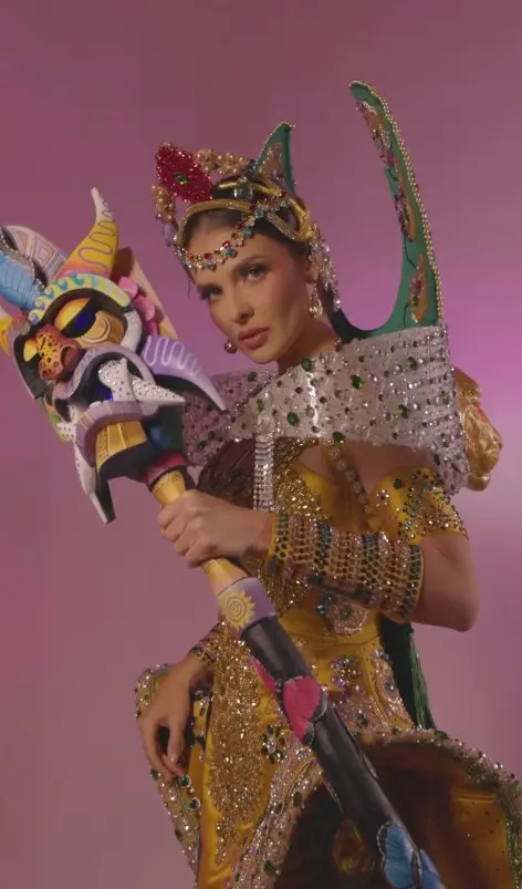 Latinas en Miss Universo, se lucieron con sus trajes típicos 2 Latinas en Miss Universo, se lucieron con sus trajes típicos