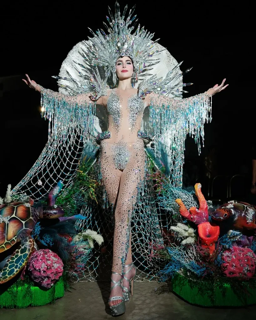 Latinas en Miss Universo, se lucieron con sus trajes típicos 8 Latinas en Miss Universo, se lucieron con sus trajes típicos