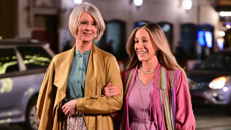 Sarah Jessica Parker responde a las críticas sobre su apariencia y reabre el debate sobre el envejecimiento 2 Sarah Jessica Parker responde a las críticas sobre su apariencia y reabre el debate sobre el envejecimiento