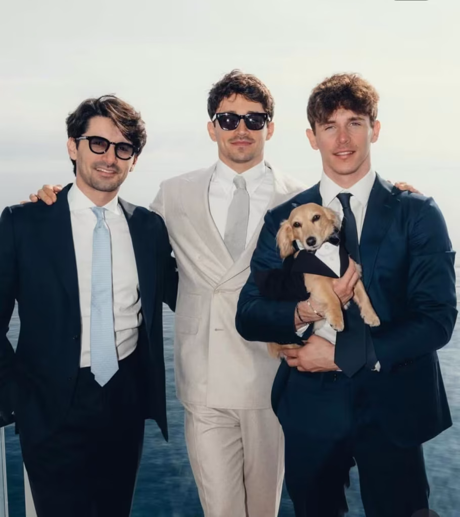 Leo el perro de Charles Leclerc también fue protagonista de su boda 2 Leo el perro de Charles Leclerc también fue protagonista de su boda