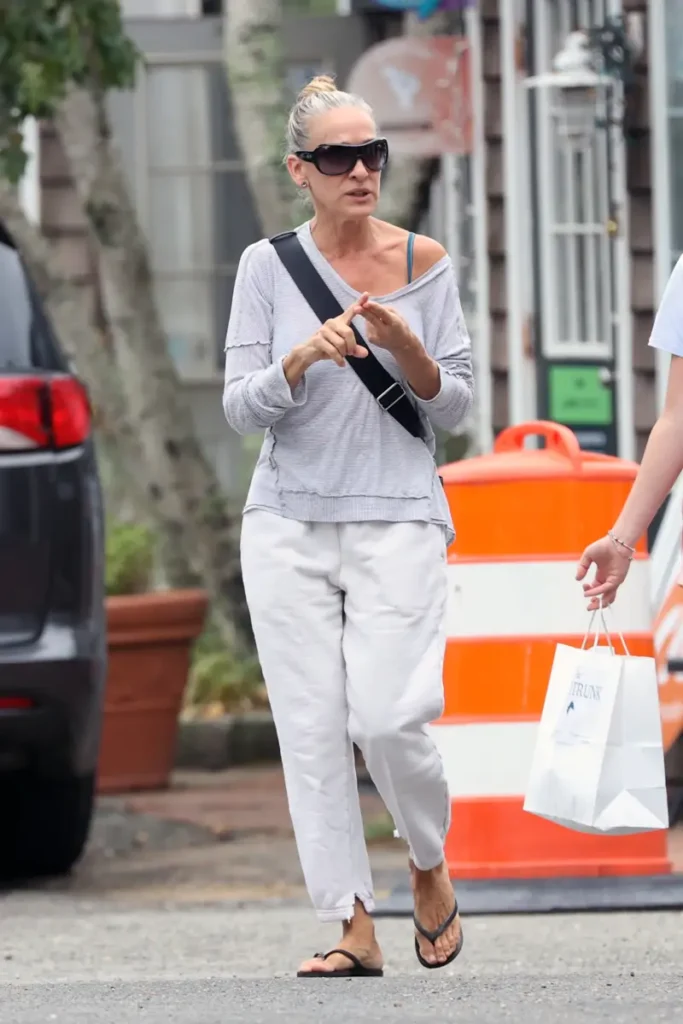 Sarah Jessica Parker responde a las críticas sobre su apariencia y reabre el debate sobre el envejecimiento 1 Sarah Jessica Parker responde a las críticas sobre su apariencia y reabre el debate sobre el envejecimiento