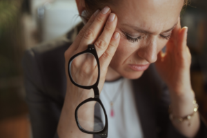 El cansancio mental constante: por qué te sientes agotado incluso cuando descansas