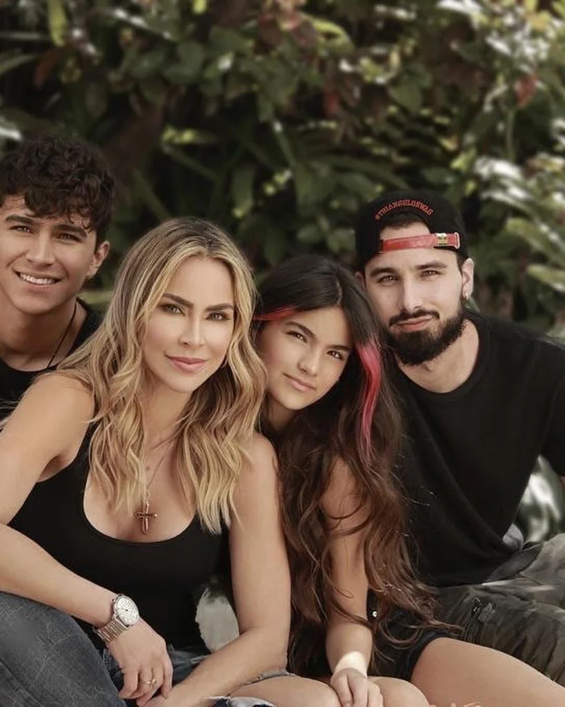 Aylín Mujica dedica un emotivo homenaje a su hijo Mauro tras su fallecimiento 2 Aylín Mujica