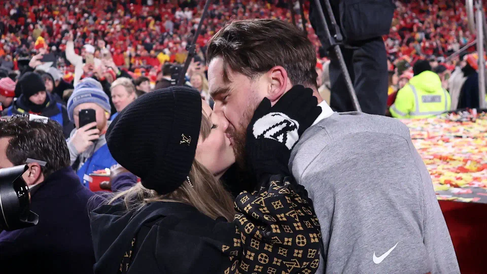 Taylor Swift y Travis Kelce se casaron: los detalles de una boda que paralizó Nueva York 3 Taylor Swift y Travis Kelce se casaron: los detalles de una boda que paralizó Nueva York