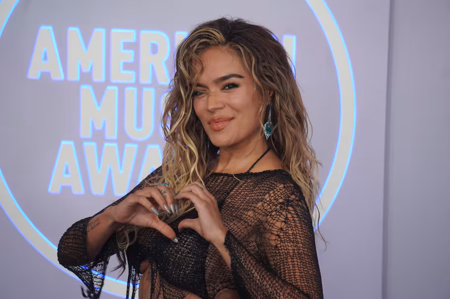 Karol G sorprende con No me arrepiento de sentir tanto, el álbum más íntimo de su carrera 1 Karol G