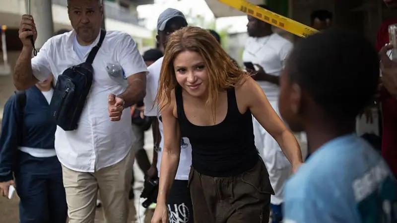 Shakira convierte la solidaridad en acción: su apuesta por reconstruir la educación en Chocó 1 Shakira