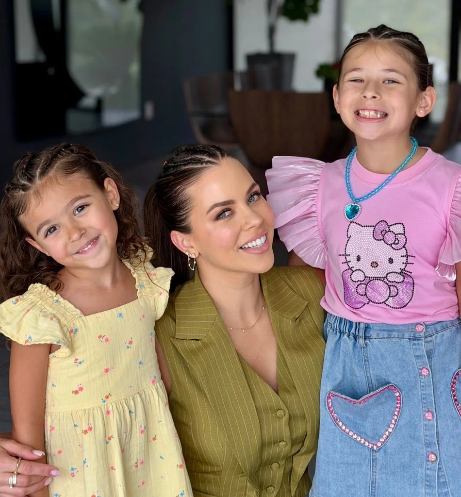 Ximena Duque regresa a Farmasi: así comienza su nueva etapa empresarial junto a Jay Adkins 2 Ximena Duque regresa a Farmasi: así comienza su nueva etapa empresarial junto a Jay Adkins
