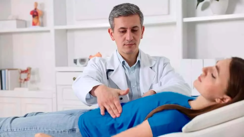 Helicobacter pylori: la bacteria que puede vivir años en tu estómago sin que lo sepas 2 Helicobacter